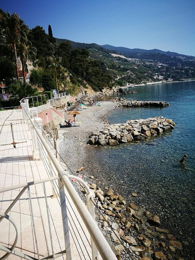 Residence Baia La Ruota Бордихера Екстериор снимка